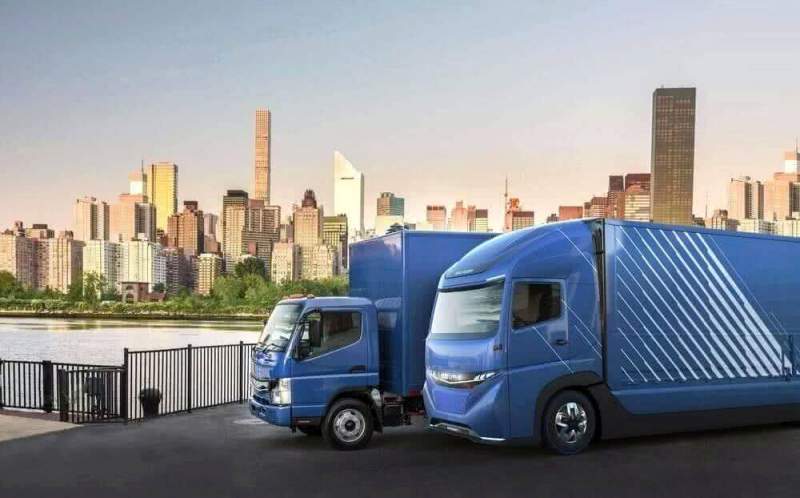 Концерн Daimler начал продажу грузовых автомобилей с электрическим двигателем