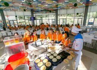 Победители социальной акции «Здоровое питание – активное долголетие» посетят «Артек»