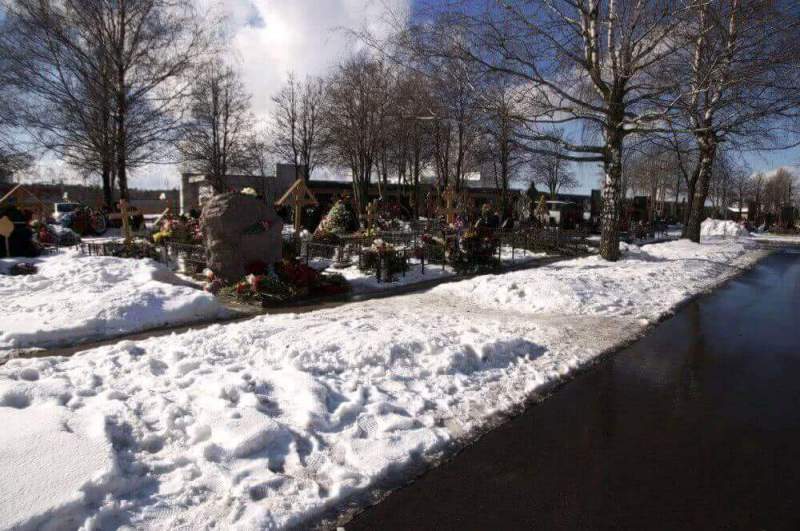 Немцова похоронили сразу на  трёх кладбищах