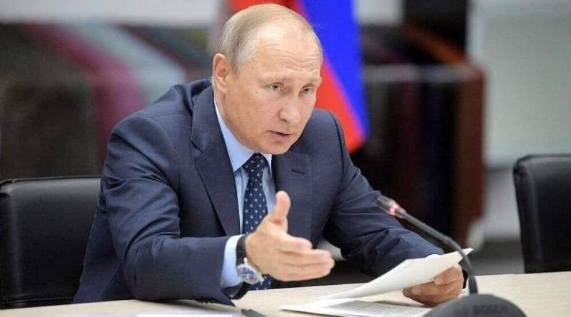 Путин поручил исключить случаи отказа в российском гражданстве крымчанам