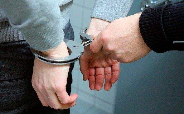 Оперативники Центрального округа задержали подозреваемых в разбое