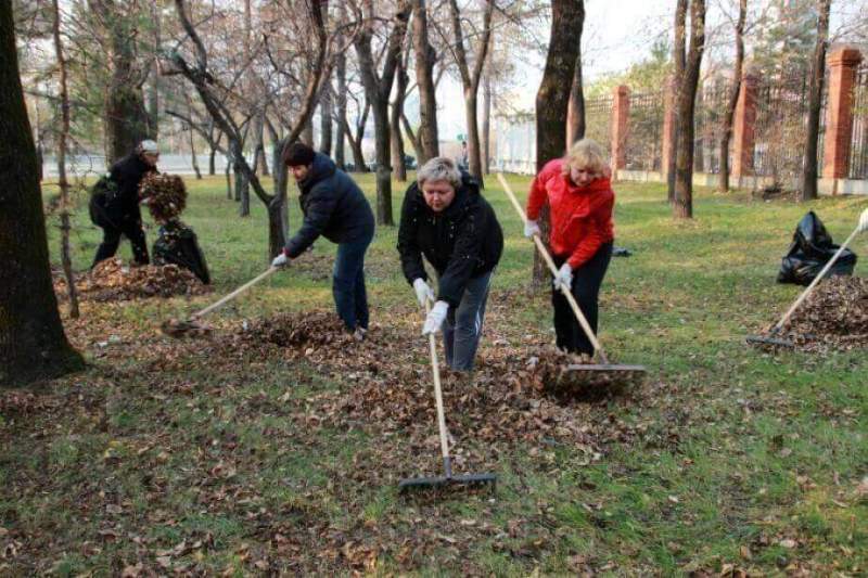 Жители Хабаровского края приняли участие в субботнике