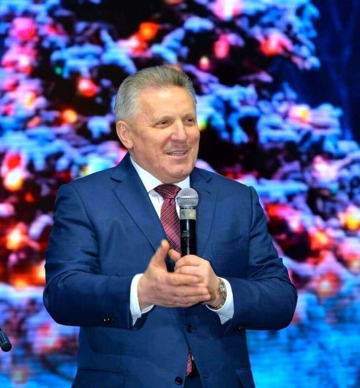 Вячеслав Шпорт поздравил жителей Хабаровского края с наступающим Новым годом