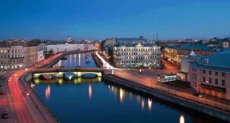 В Санкт-Петербурге по данным Минкомсвязи России в ГИС ЖКХ   зарегистрировано свыше 90% организаций