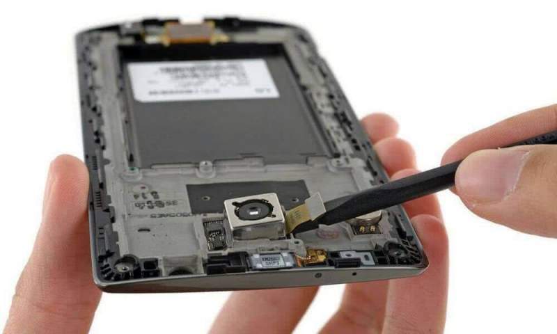 Особенности ремонта смартфонов LG