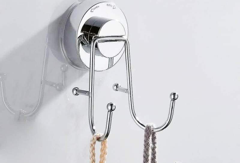 Крючки для ванной комнаты