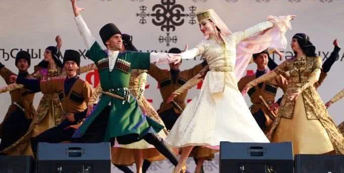 Учредительный съезд общественных организаций абазинского этноса решил создать в России федеральную национально-культурную автономию абазин