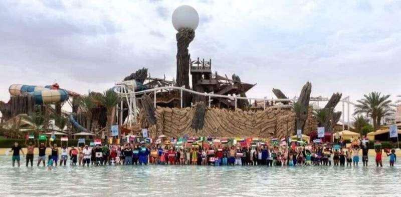 Рекорд Гиннеса установил аквапарк Yas Waterworld в Год толерантности