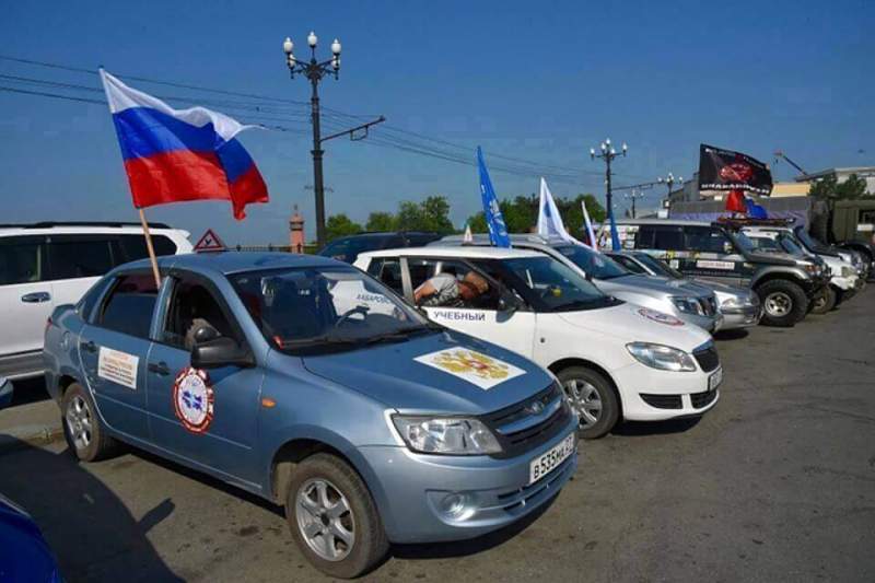 В Хабаровске встретили участников международного автопробега ДОСААФ