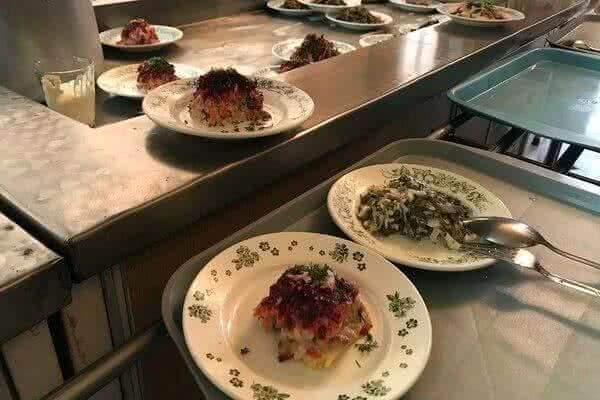 МУП в Самаре закрыли после отравления школьников