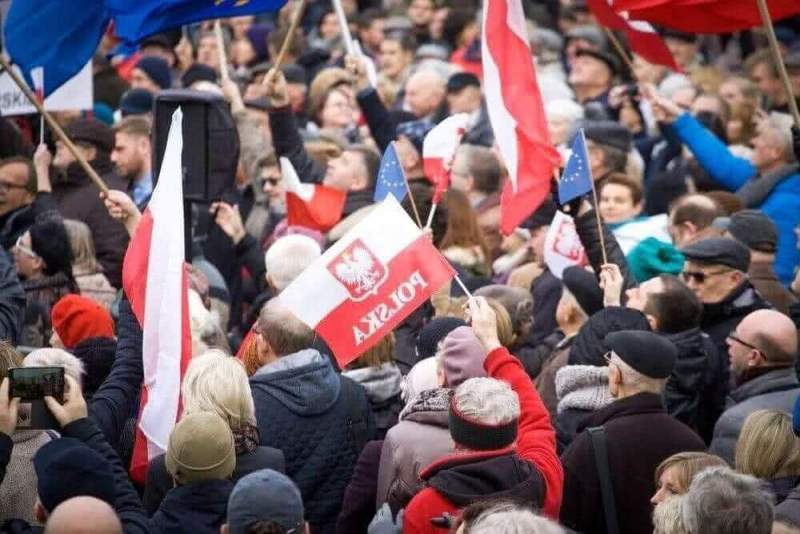 В Польше прошел антипрезидентский митинг