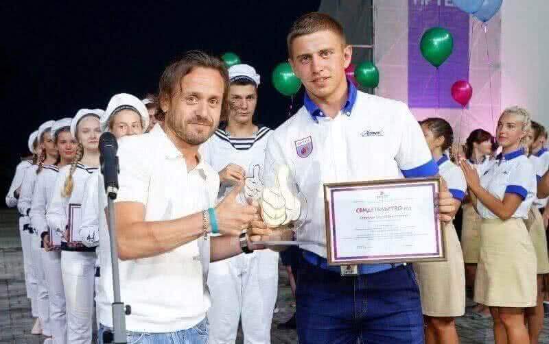 Студент Алтайского государственного педагогического университета Сергей Ефимов стал лучшим вожатым Международного детского центра «Артек»