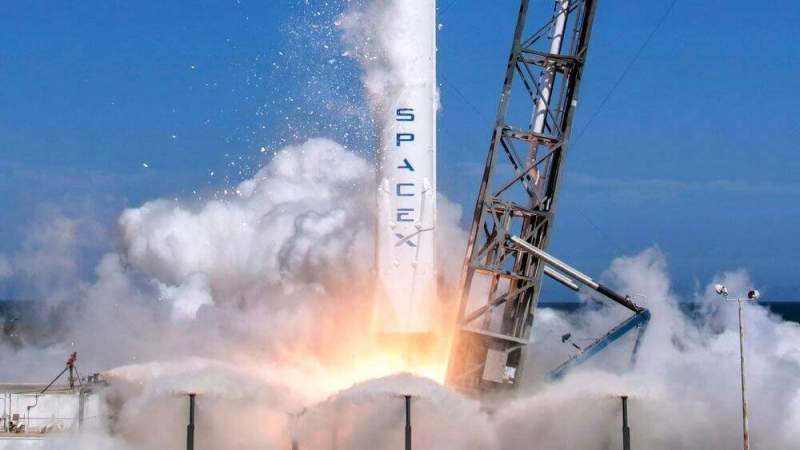 Часть ракеты Falcon 9 была уничтожена ВВС США