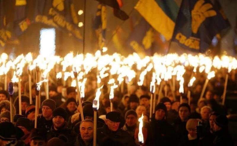 Бандера возвращается: чиновники выступили за возвращение на родину праха известных украинцев