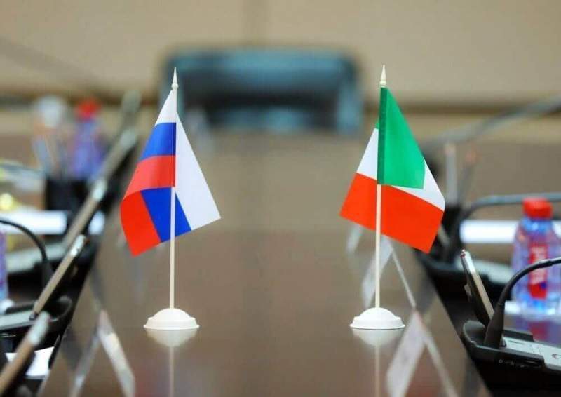 Италия намерена пересмотреть отношения с Россией