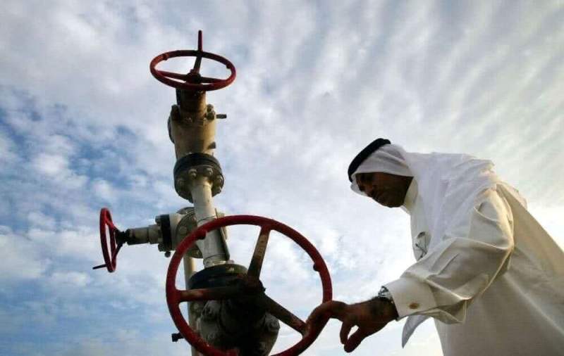 Объединенные Арабские Эмираты согласились с целесообразностью заморозки уровня добычи нефти