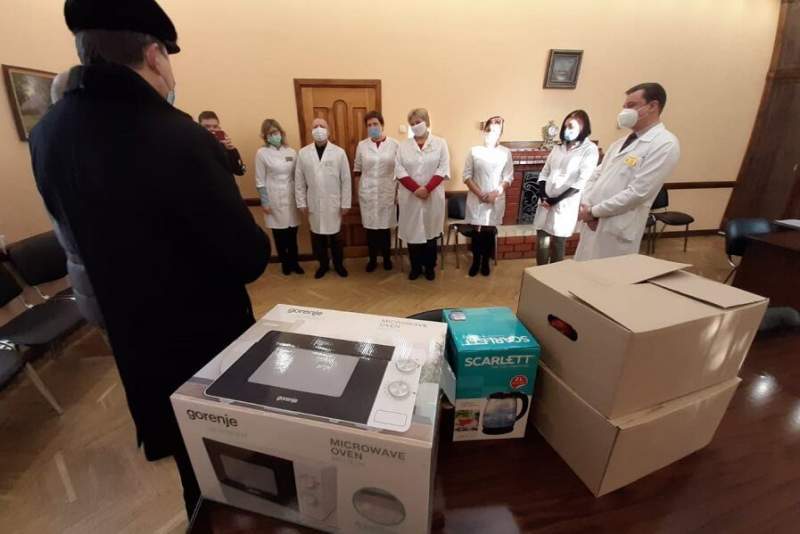 Тамбовский губернатор Александр Никитин предложил сделать новогодние подарки больницам