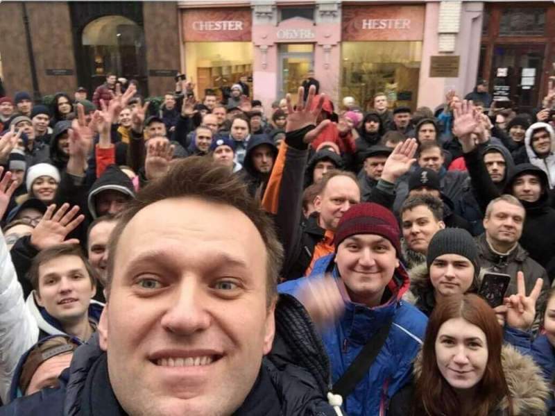 Для Навального молодежь — стадо баранов