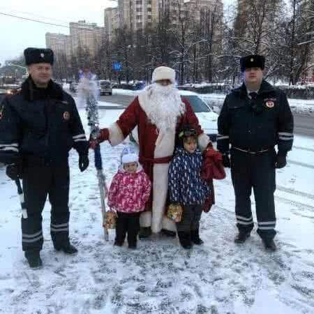 Госавтоинспекторы Зеленоградского округа присоединились к акции «Полицейский Дед Мороз»