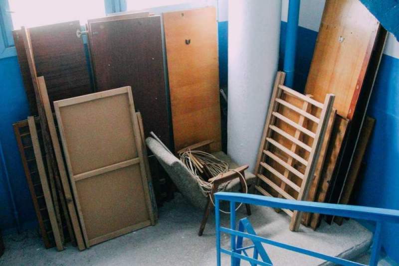 Россиян предупредили о штрафах за хранение «закруток» в подвале дома