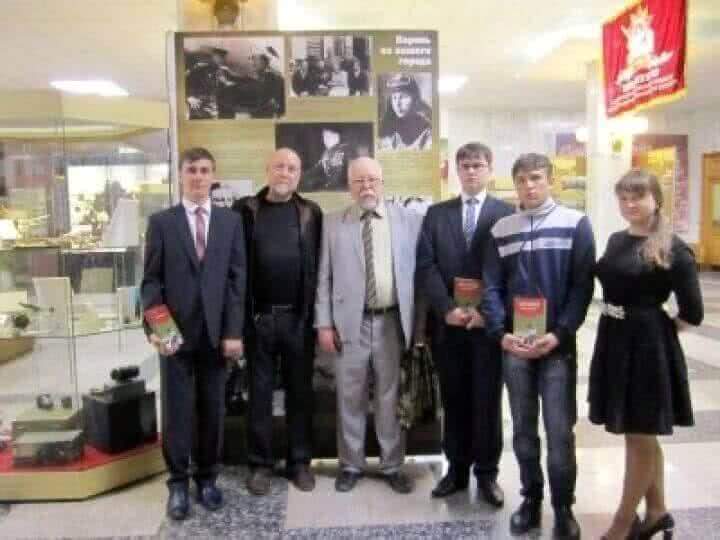 Студенты профтеха встретились в Москве с сыном легендарного летчика Александра Покрышкина