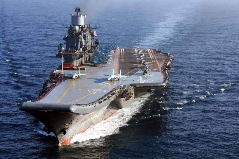Путин поблагодарил офицеров Северного флота за спецоперацию в Сирии