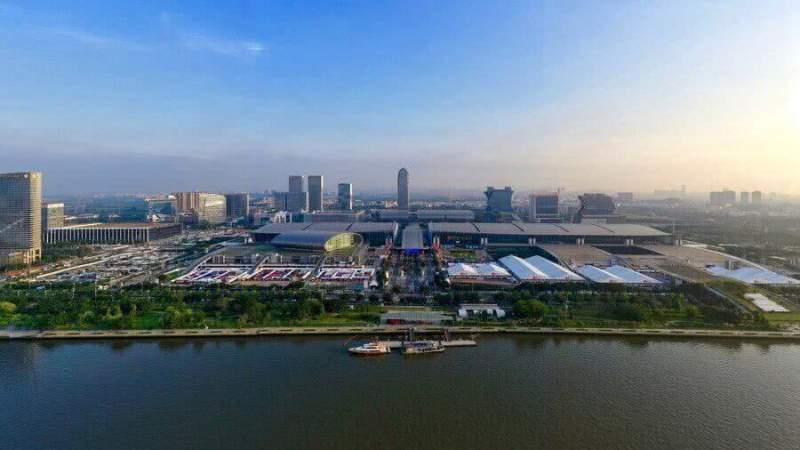 В Китае заявили о проведении 128-й Кантонской ярмарки в режиме онлайн
