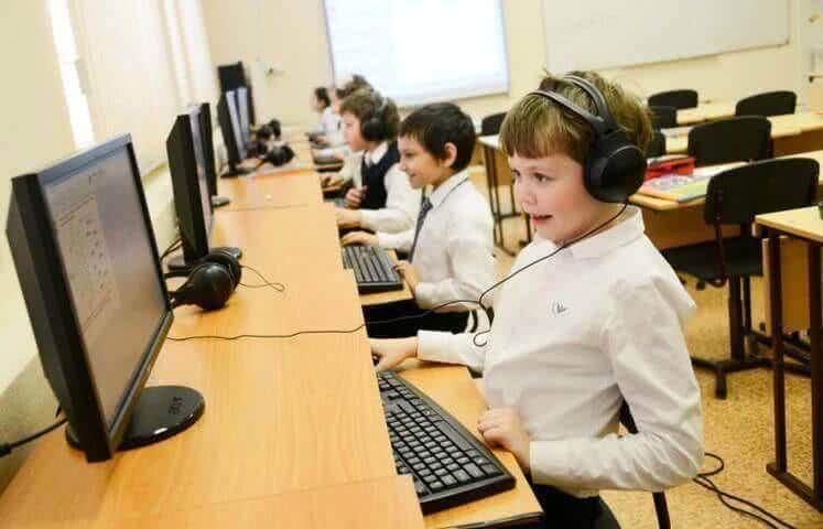 Исаак Калина: в сентябре в школах Москвы откроются первые IT-классы