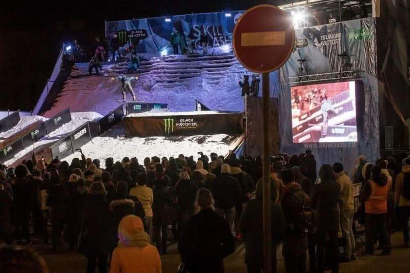 Stairs and Rails: как в Петербурге прошли соревнования по сноуборд-джиббингу?