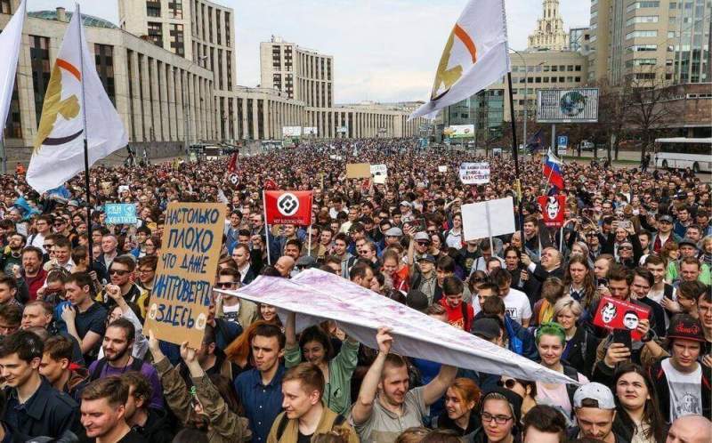 7,5 тысячи москвичей вышли на митинг против блокировки Telegram