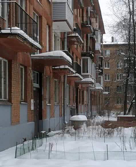 Государственная жилищная Инспекция Санкт-Петербурга проверила состояние дворовых и внутриквартальных территорий города за прошедшие выходные с 21 по 23 февраля 2021 года