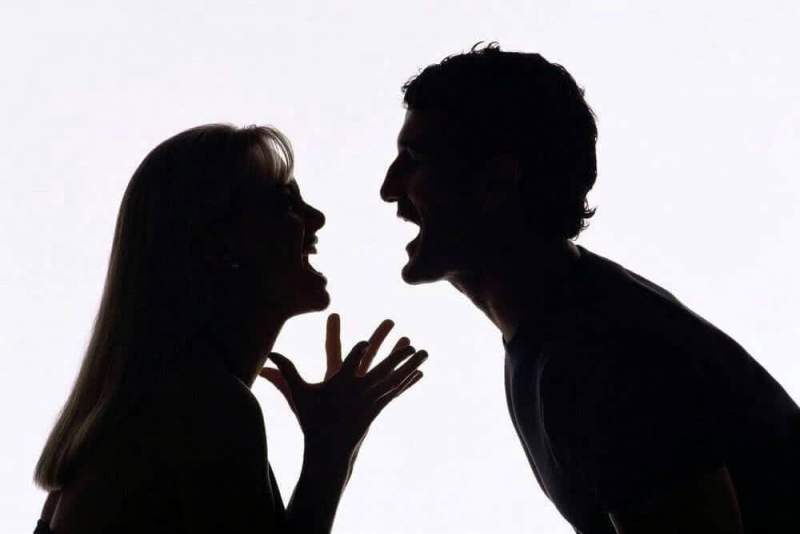 Психологи: «Ревность может быть полезна для отношений»