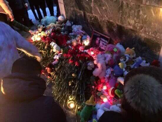 В Туймазах прошел траурный митинг в память о погибших в Кемерово