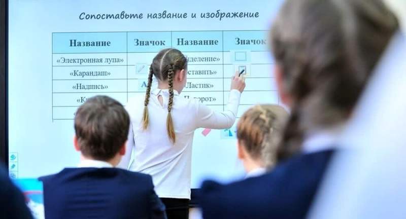 Андрей Зинин: развитию платформы «Московская электронная школа» помогут представители крупных компаний