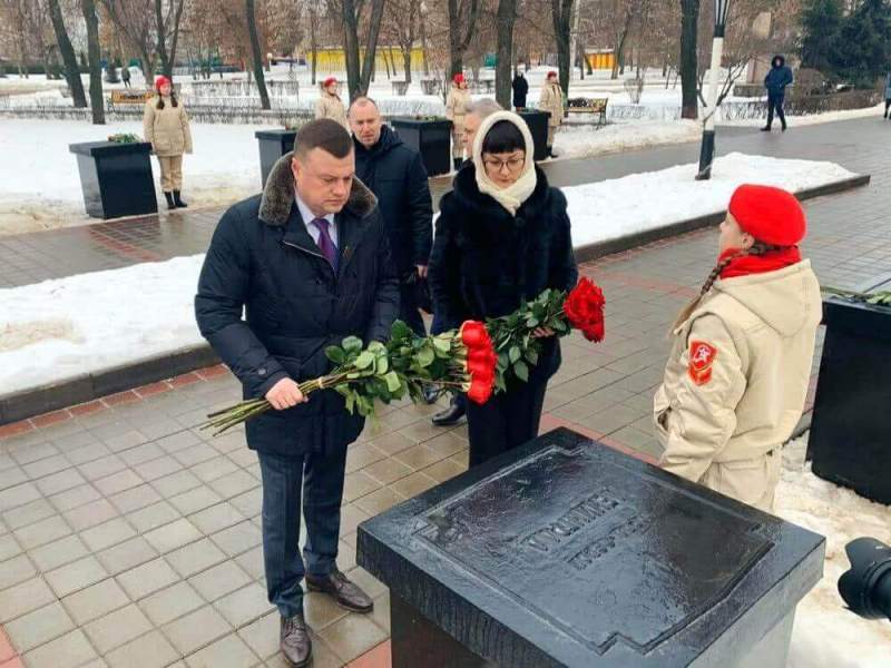 Глава администрации Тамбовской области Александр Никитин почтил память жителей блокадного Ленинграда 