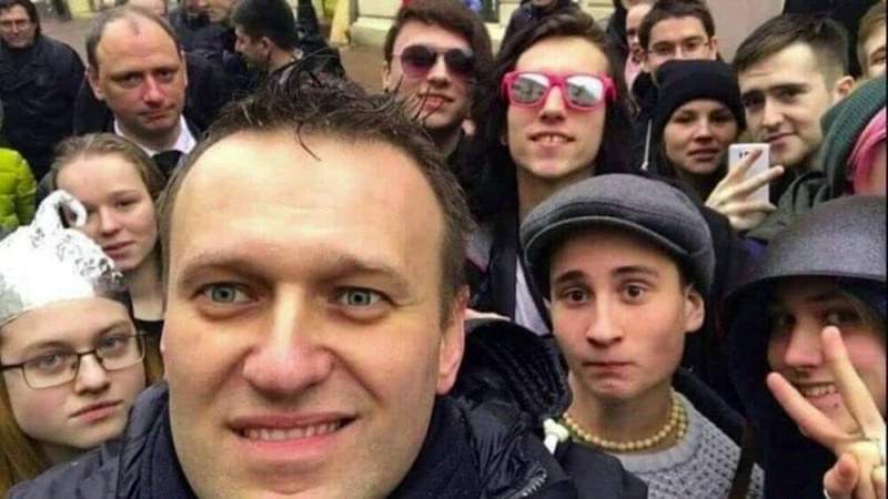 Игры в революцию: Алексей Навальный делает ставку на «убой» детей