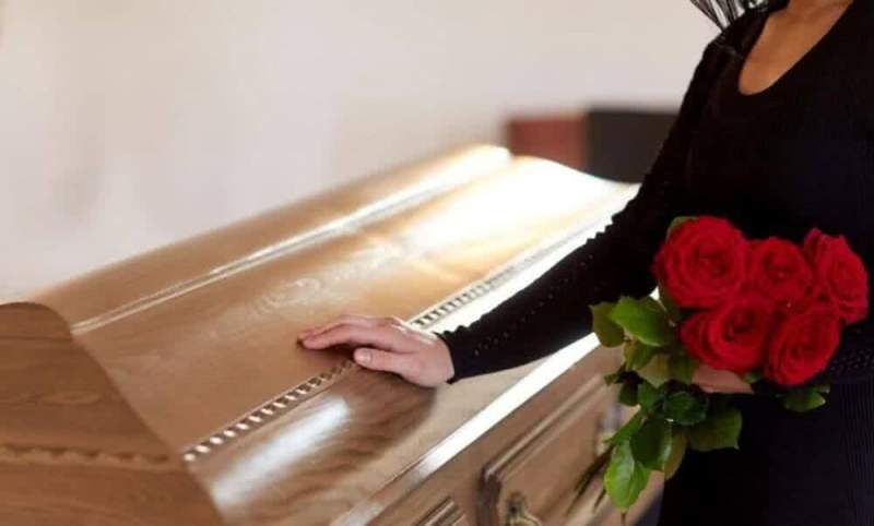 Если умер родственник в семье: что необходимо предпринять?