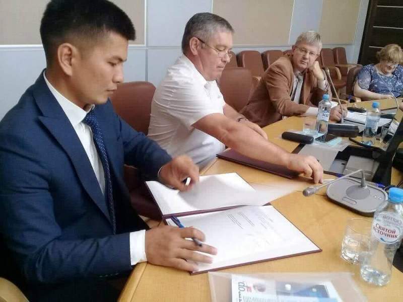 Уполномоченный по защите предпринимателей Оренбуржья подписал меморандум о взаимодействии с бизнесменами г. Байконура