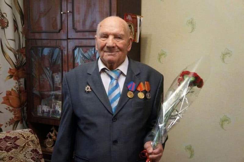 Сотрудники УВД по ЮВАО поздравили ветерана Великой Отечественной войны с 93-летием