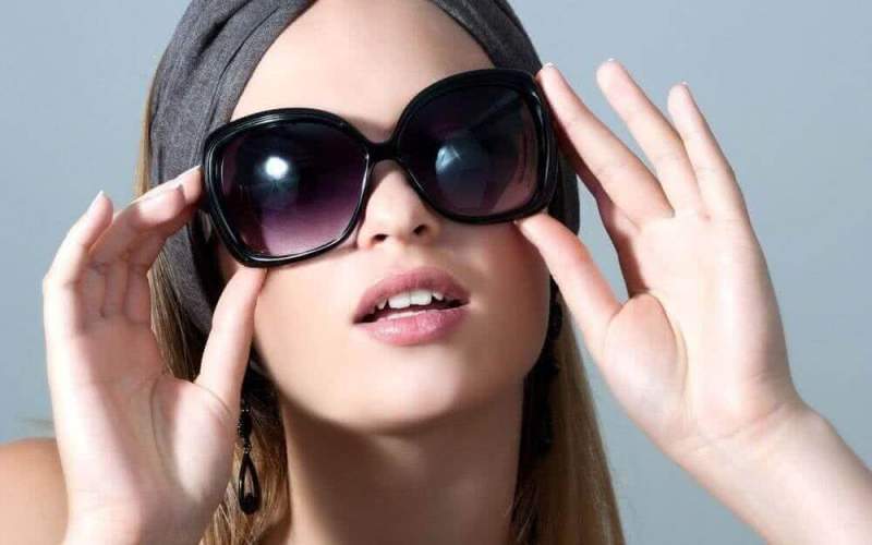 Солнечные очки женские: купить бренд или сэкономить?