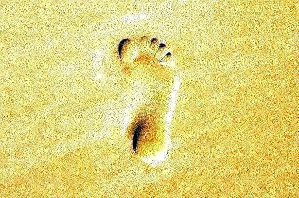 Кто сказал, что босиком ходят только по теплому песку на Мальдивах?