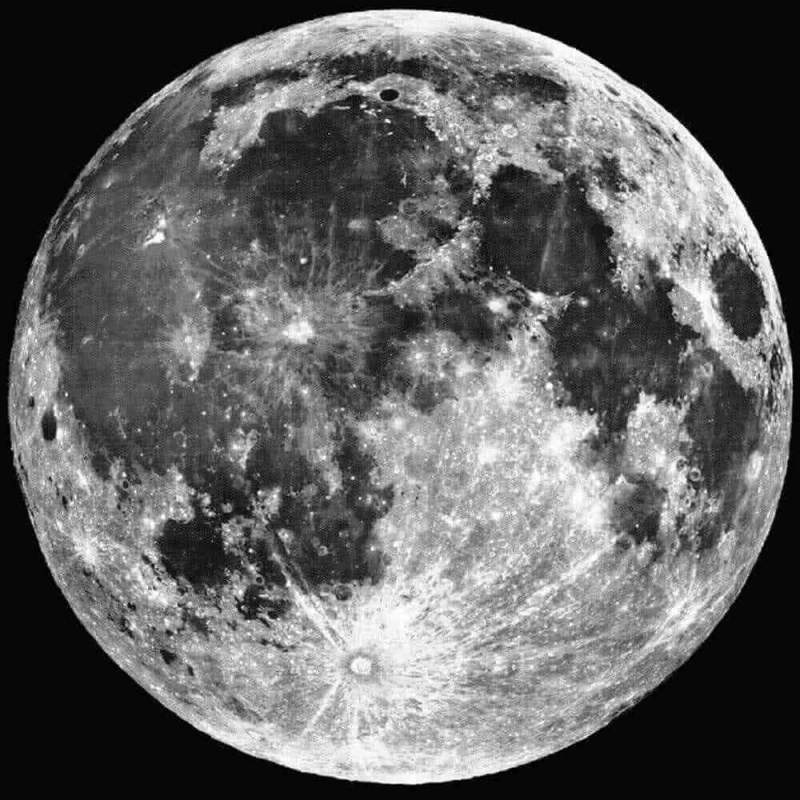Исследователи рассказали, сколько лет Луне