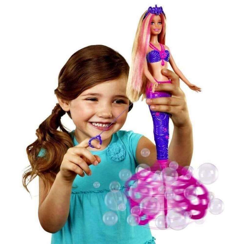 Куклы Barbie могу запретить продавать в России