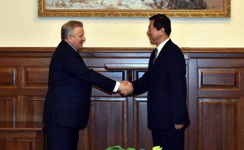 Развитие российско-китайских отношений обсудили в Правительстве Хабаровского края