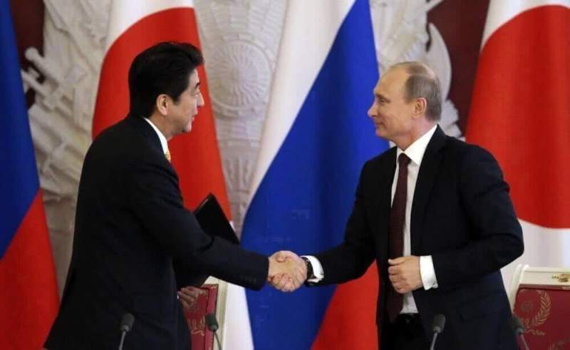 Сотрудничество РФ и Японии продолжится после перестановок в кабмине последней