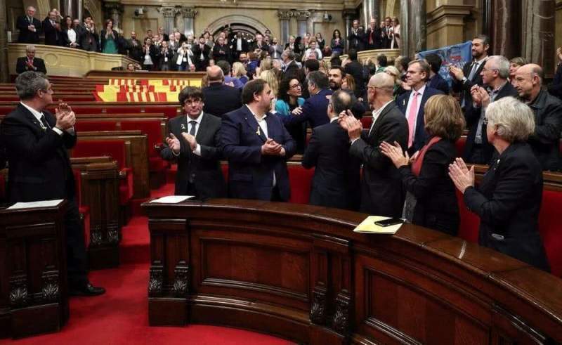 Испания отказалась признавать независимость Каталонии