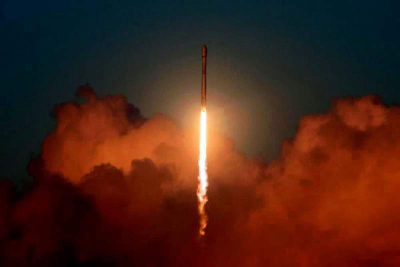 SpaceX вывела испанский спутник на орбиту