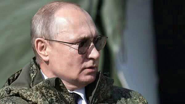 Путин принял участие в наблюдении за учениями «Центр-2019»