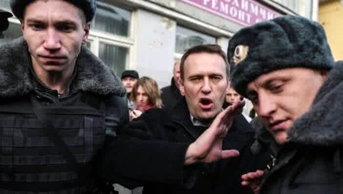 Зачем Алексею Навальному нужен митинг 5 мая?