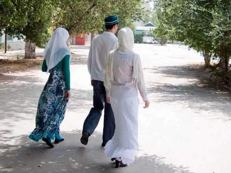 В Туркмении запретили многоженство
